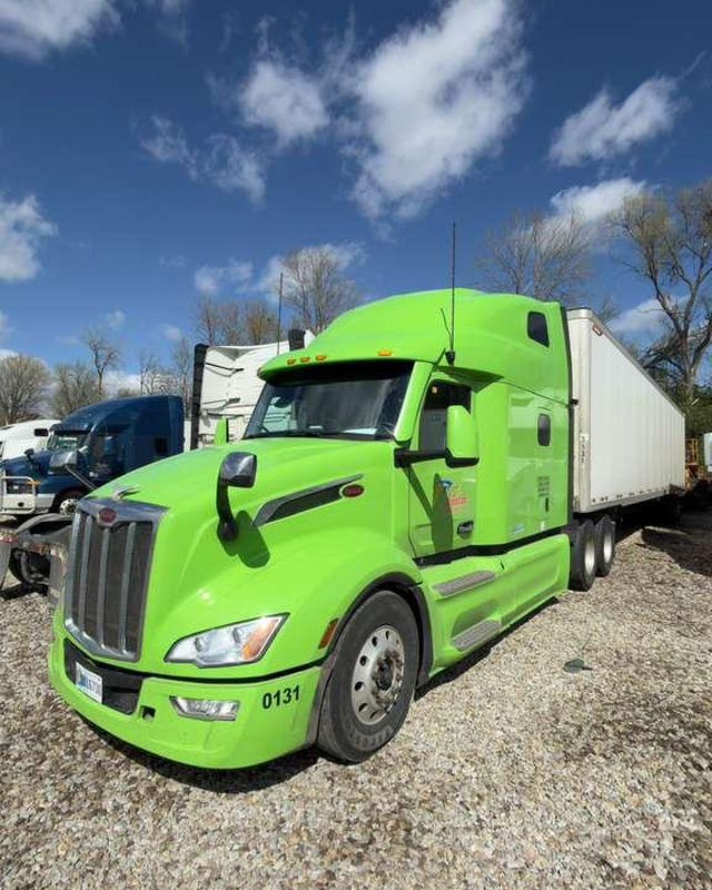Frontline Freight Peterbilt tractor